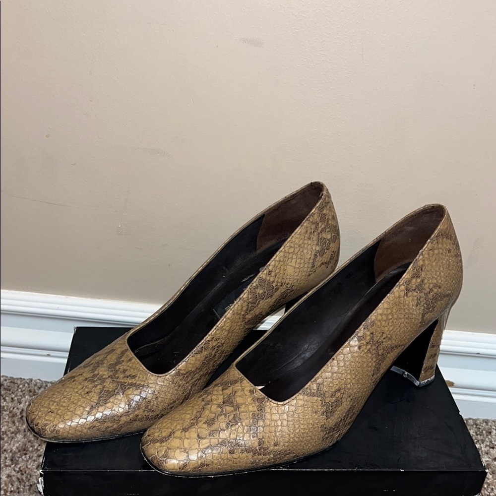 Elegant Brown Snakeskin Women's Heels